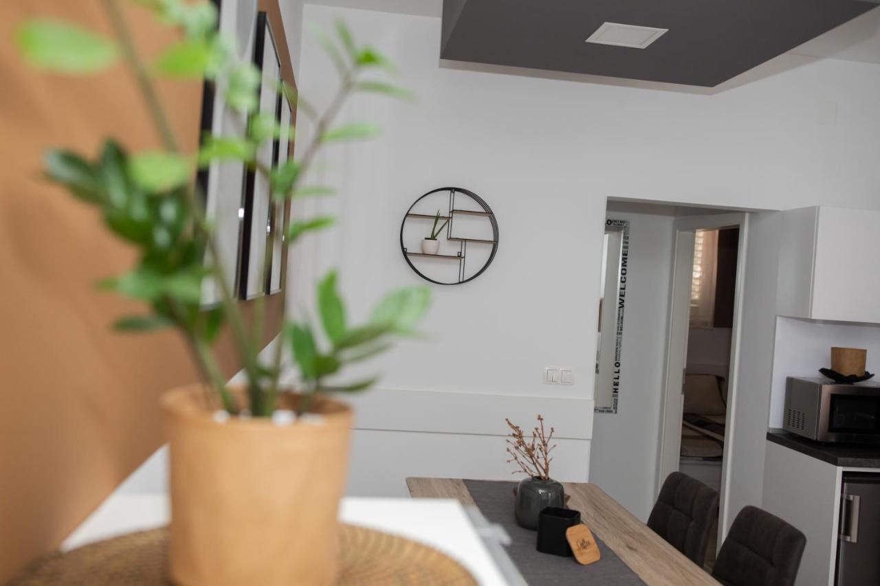 Apartments Bogdan Свети Мартин на Мури Екстериор снимка