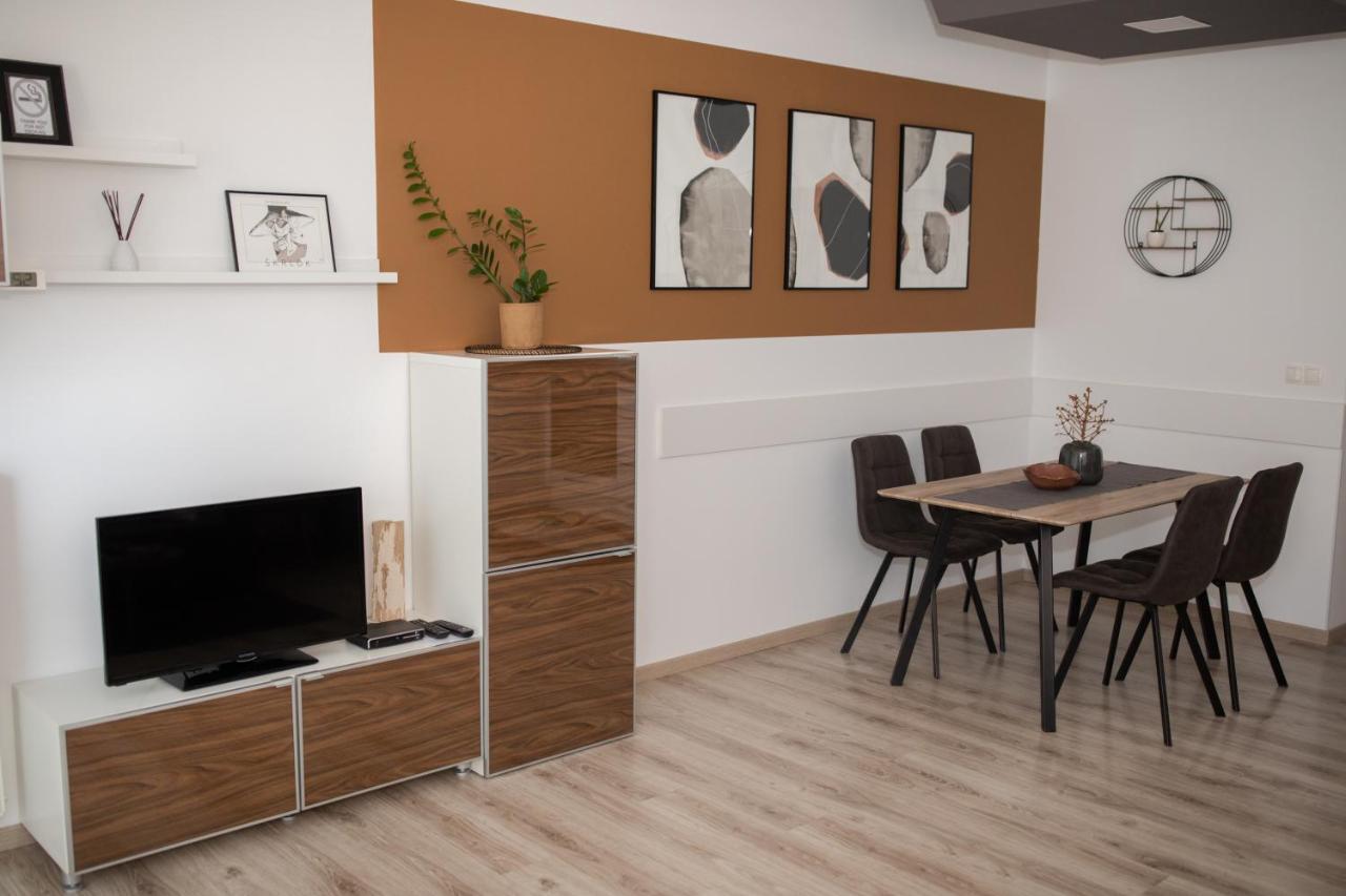 Apartments Bogdan Свети Мартин на Мури Екстериор снимка