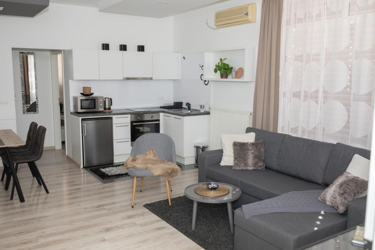 Apartments Bogdan Свети Мартин на Мури Екстериор снимка